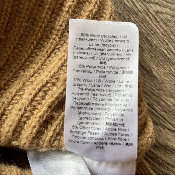 NWOT Ganni oversized wool sweater - Picture 4 of 5